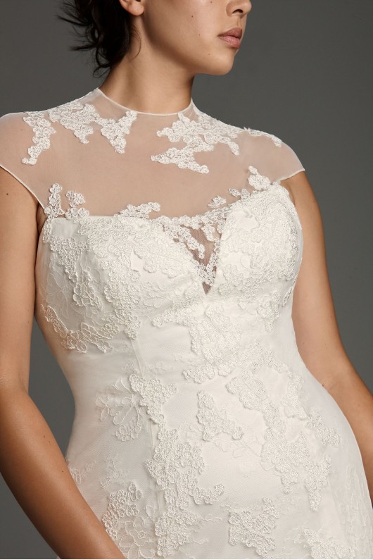 Chantilly Lace Plus Size Trumpet Wedding Dress 8VW351427