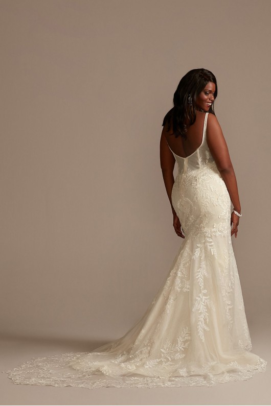 Lace Plus Size Wedding Dress with Cutout Train  8CWG895