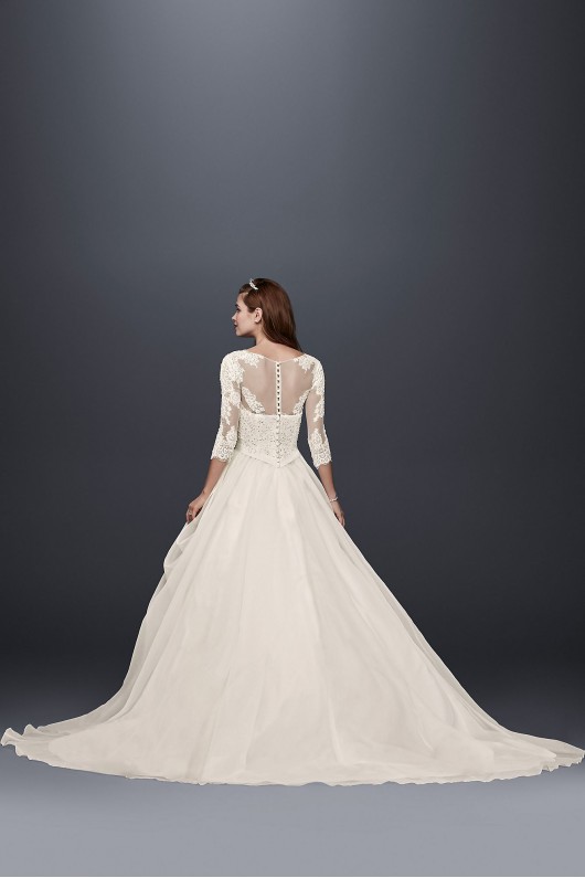  Organza 3/4 Sleeved Wedding Dress  CWG731