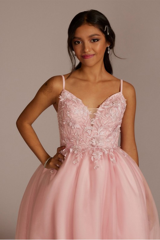 Short Damas Dress with Floral Appliques Fifteen Roses WBM3054